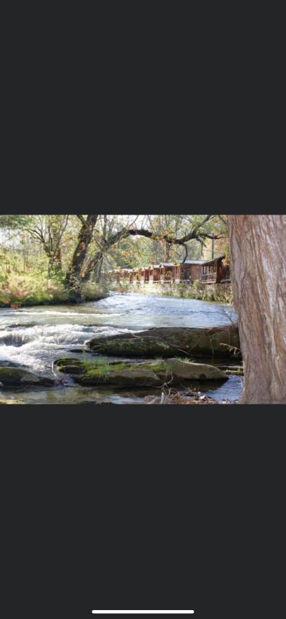Qualla Cabins And Motel Cherokee Near Casino Whittier ภายนอก รูปภาพ